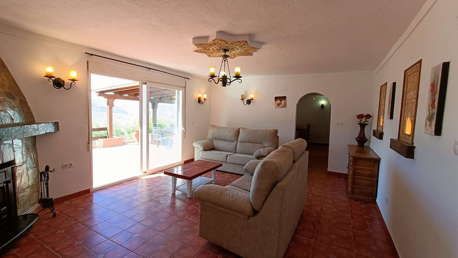 Casa di campagna indipendente con 5 camere da letto, piscina e vista mozzafiato